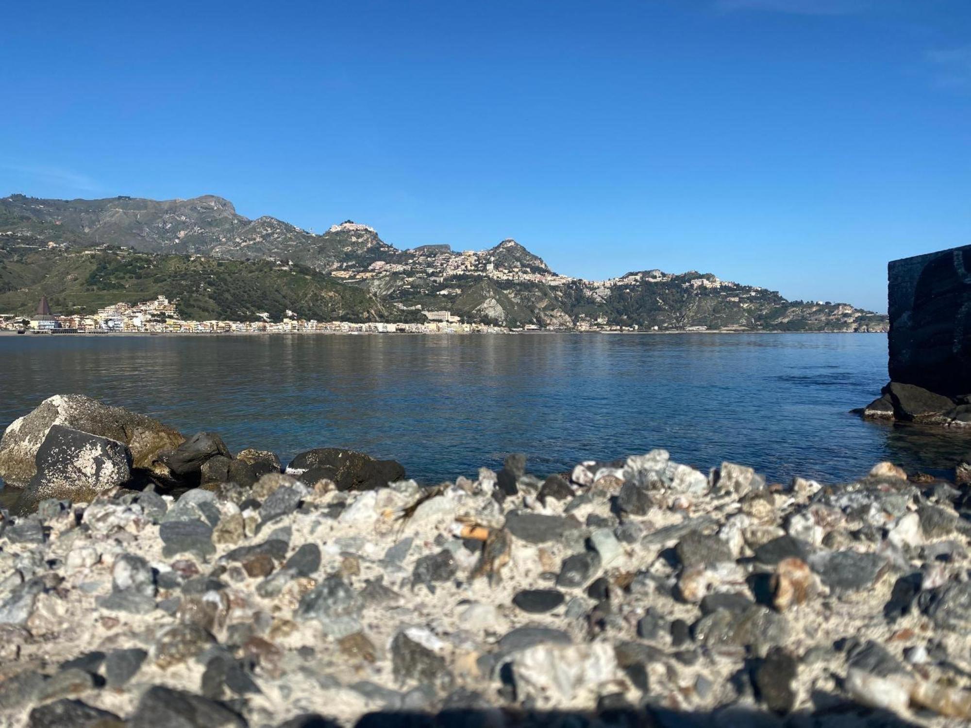 Chiara Home Apartment Giardini Naxos Dış mekan fotoğraf